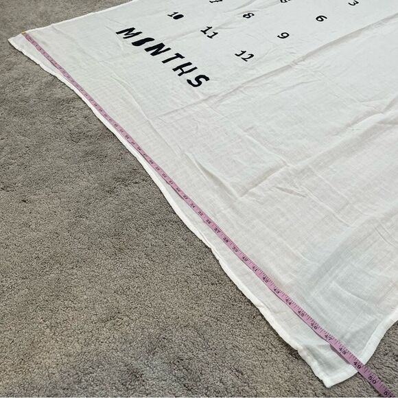 Cloud Island 100% Cotton Growing Baby Month Muslin Blanket - Picture 5 of 6
